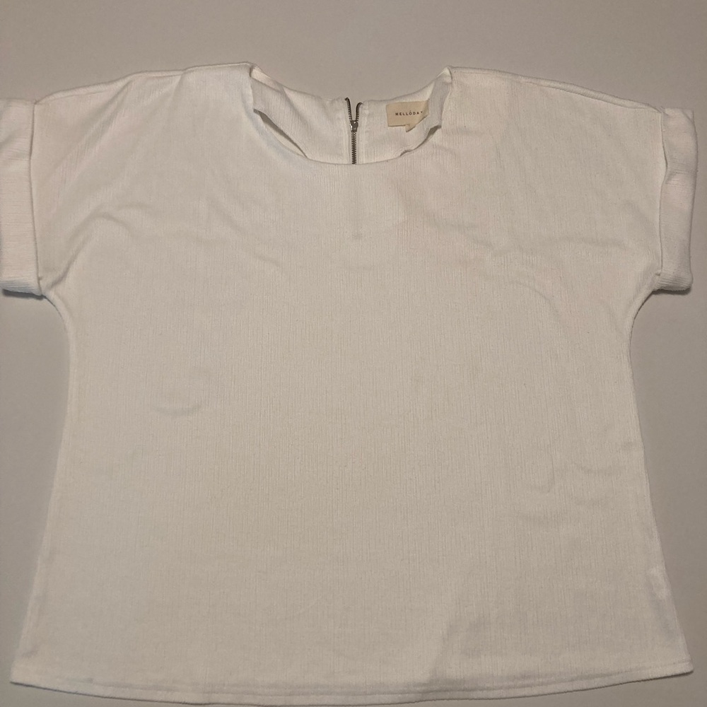 MELLODAY Classic White Short Sleeve Tee size M